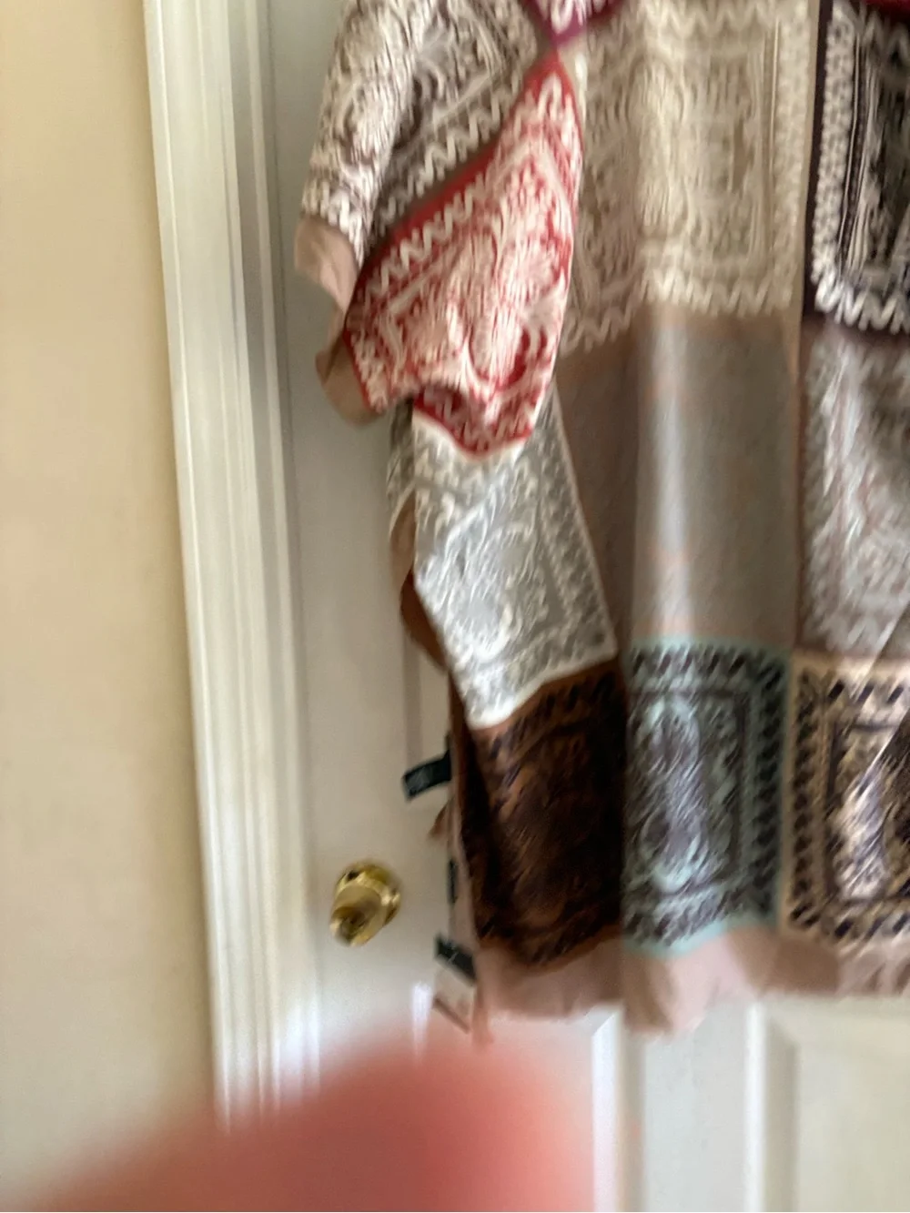 Do everything in love Multicolor Bandana-Print Kimono — Neutral & Purple Accents